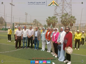 تفقد ا.د/اسامه صلاح فؤاد عميد الكلية امتحانات العملى للفصل الدراسي الثاني